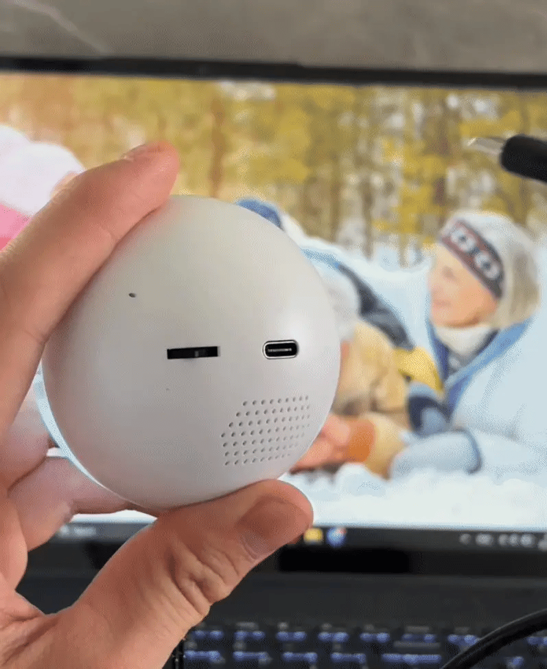 MagicScreen™ 3D Christmas Ornament – Display Photos, Videos & Animations